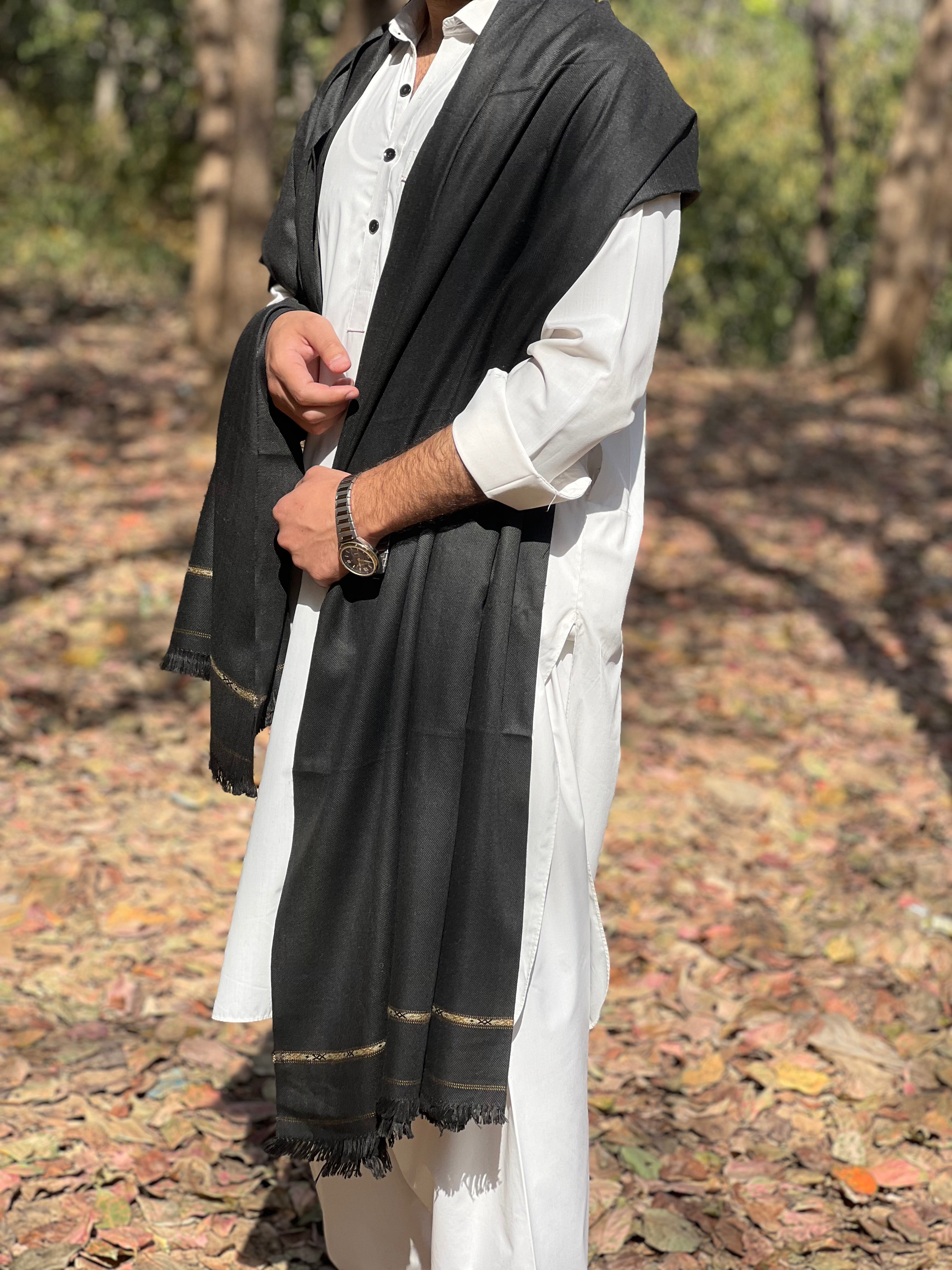 100% Pure Black Pashmeena Wool Shawl — Handwoven in Salampur