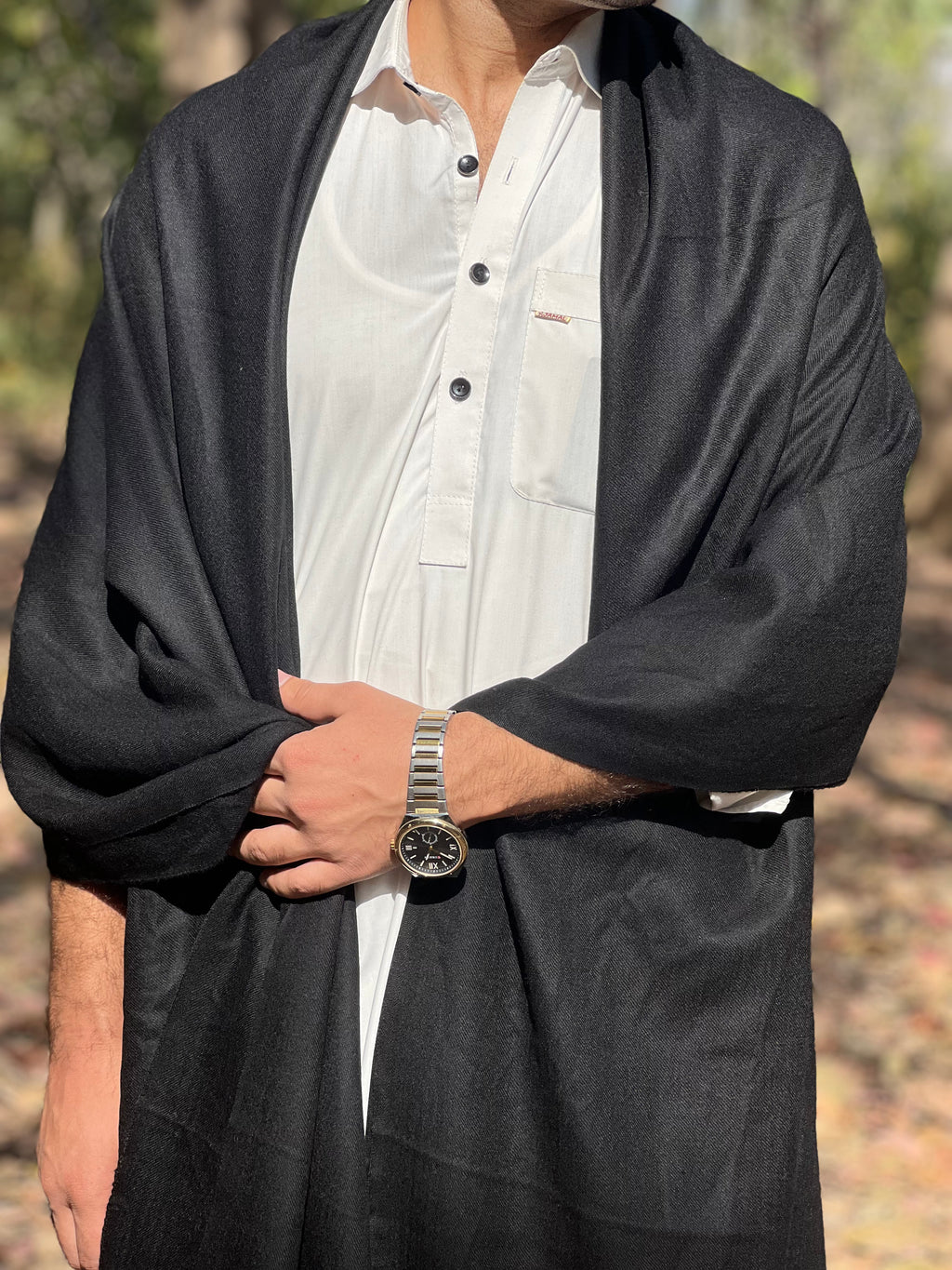 100% Pure Black Pashmeena Wool Shawl — Handwoven in Salampur